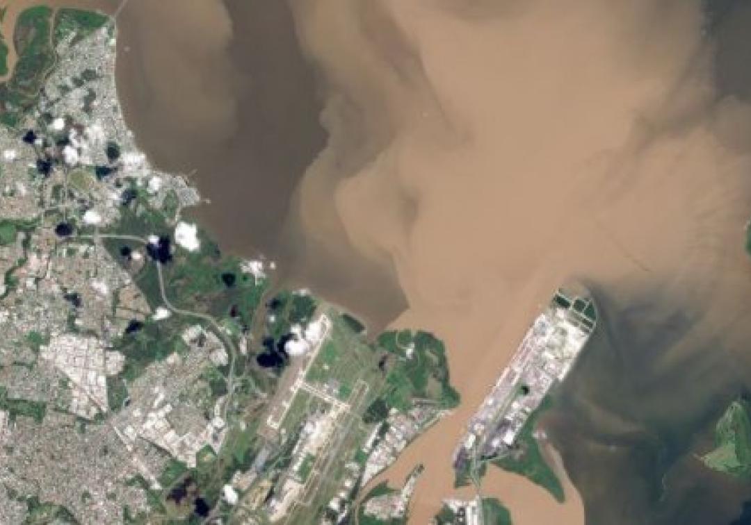 Aerial footage of mud in Moreton Bay